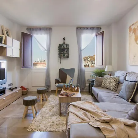Plaza Ayuntamiento Habitame Inmobiliaria * Granada